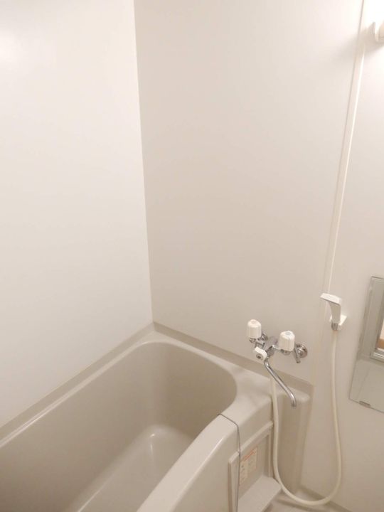 ガーデンズリビオ101の風呂