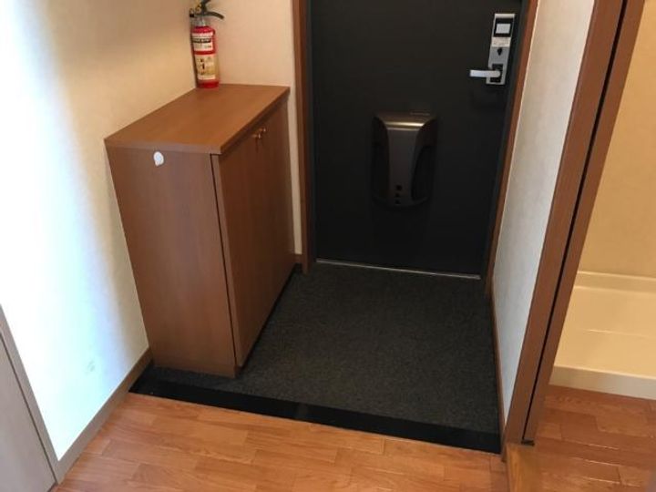 プレザンスM401の玄関