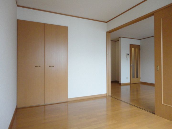 パラシェンプレ101の居間