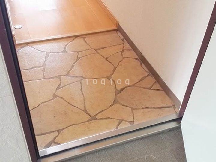 エストパトリアの玄関