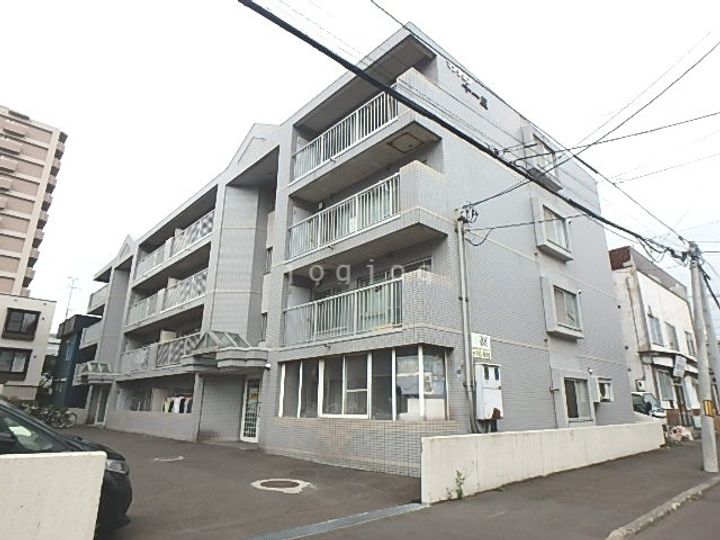 十一屋マンションの外観