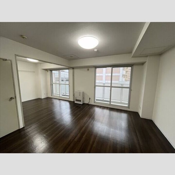 アルカディア3300406の居間