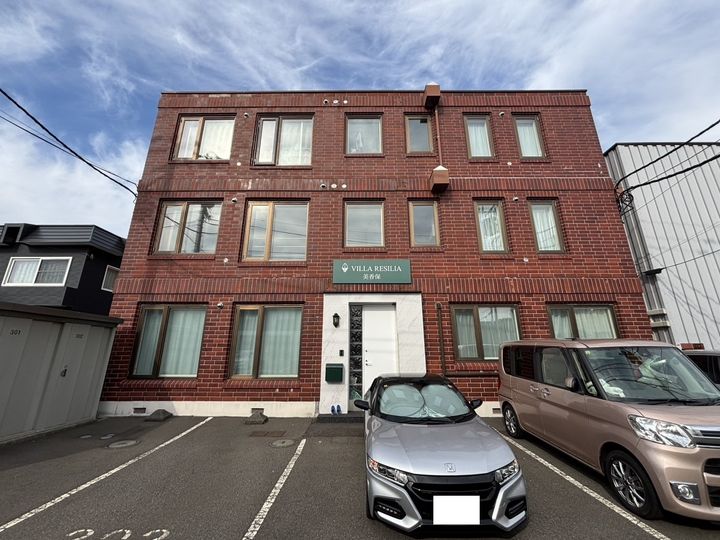 ビラ・レジリア美香保の外観