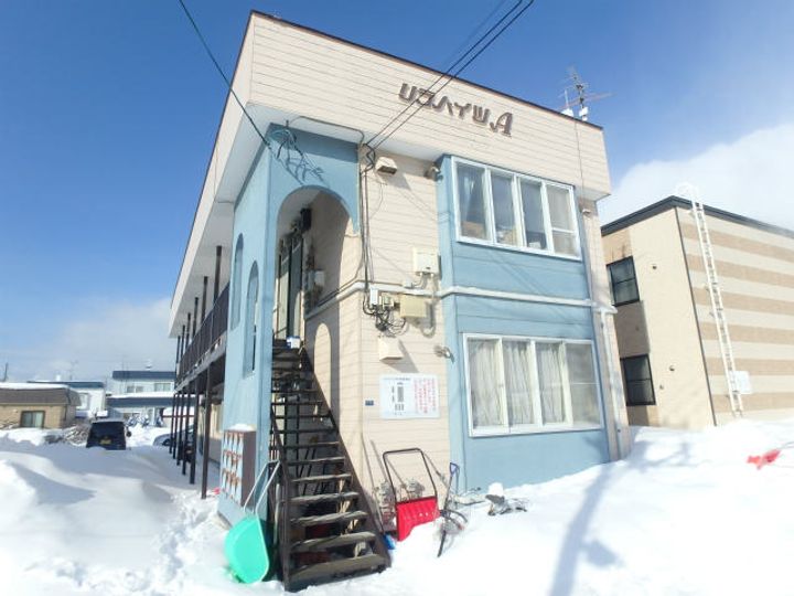 リラハイツA棟207の外観