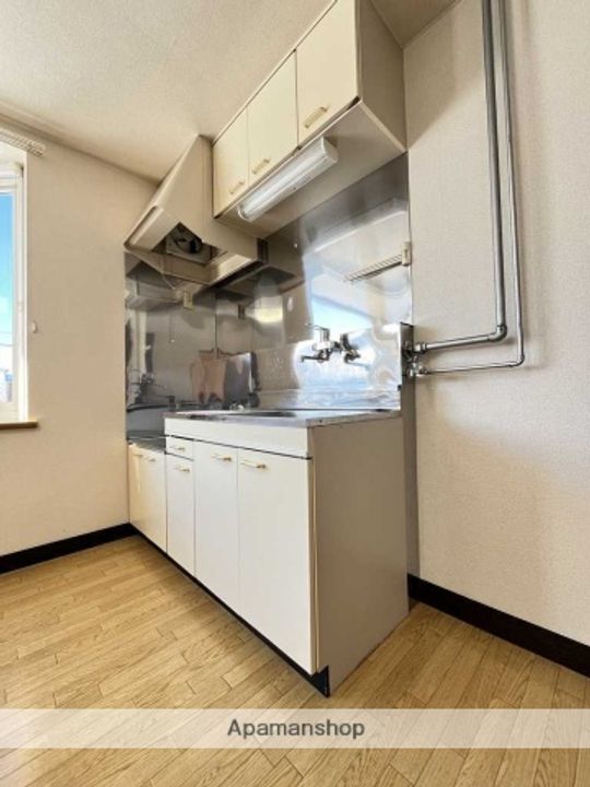北海道札幌市手稲区曙六条3丁目の賃貸アパートのキッチン