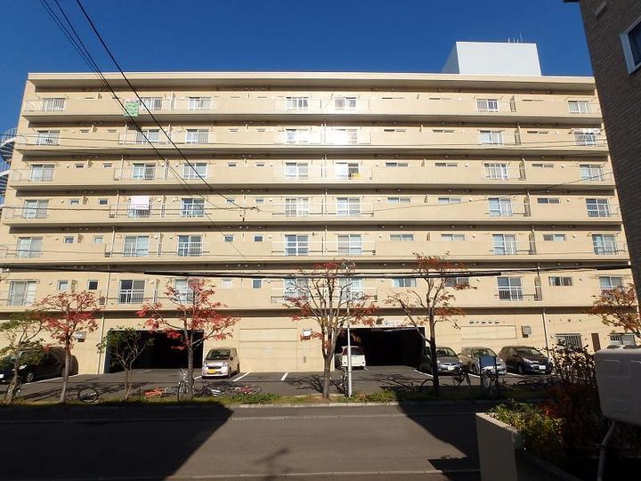 プレサント発寒ステーション418の外観