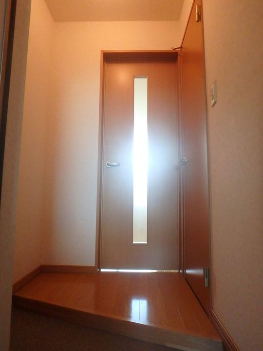 グラウディの玄関