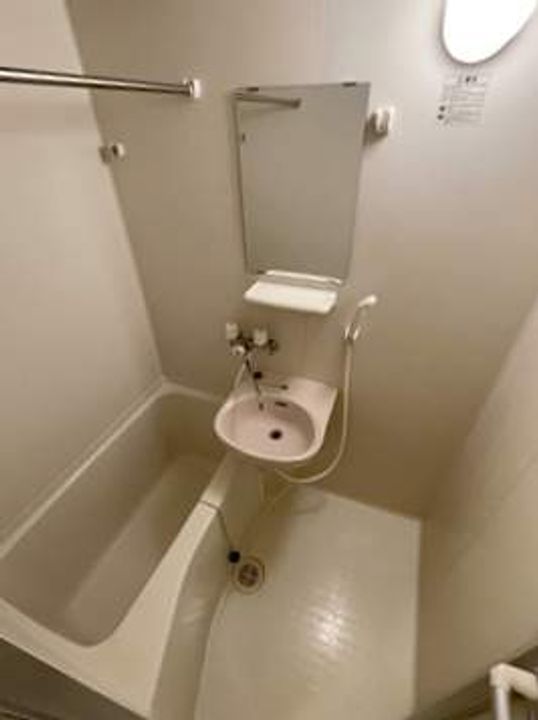 レオパレスW WEST208の風呂