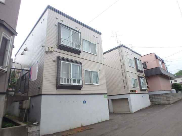 ルシーダ西野の外観