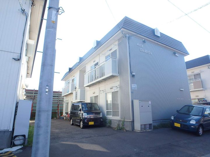 ハイツジョルジュ202の外観