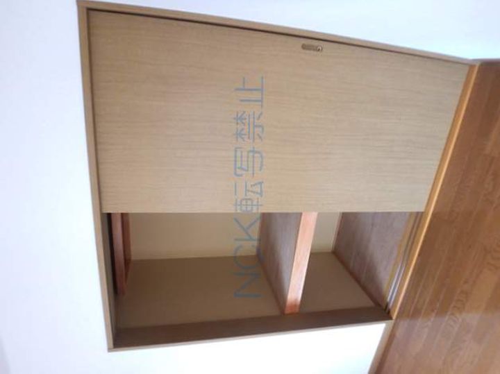 メゾン仙石の玄関