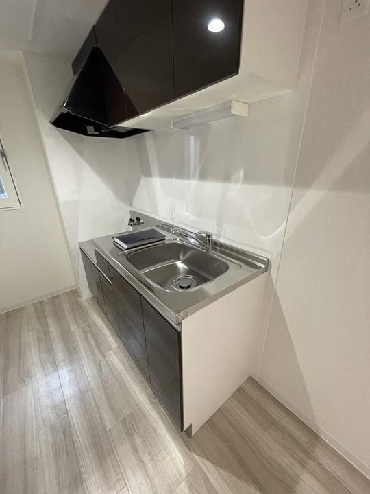 LIVING WITH MOTO402のキッチン