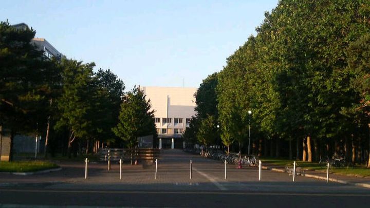 フレンドリーハウス005の周辺