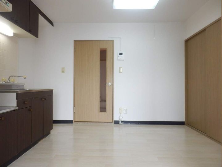 MAJESTIC水車町202の内装