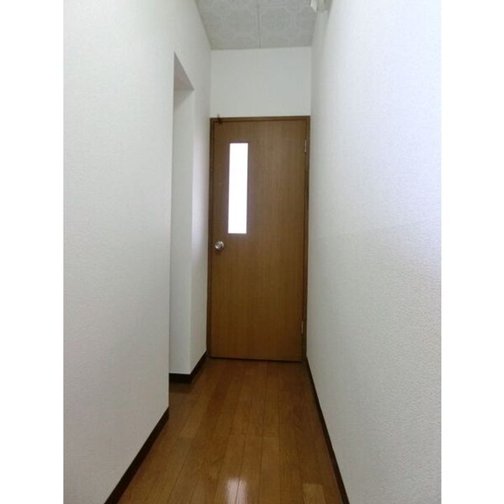 プラザイン南20条の玄関