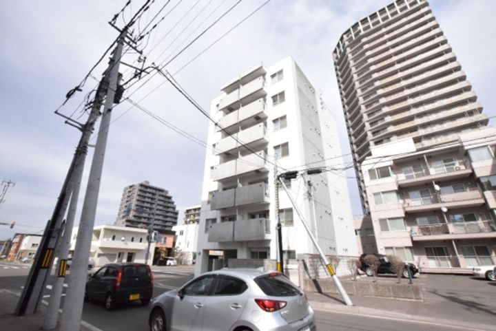 ブラントゥール伏見の外観