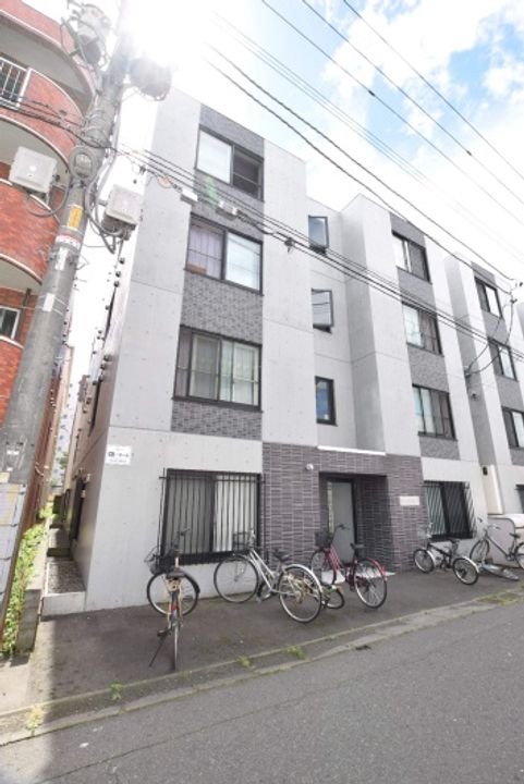 Reussir S8W8の外観