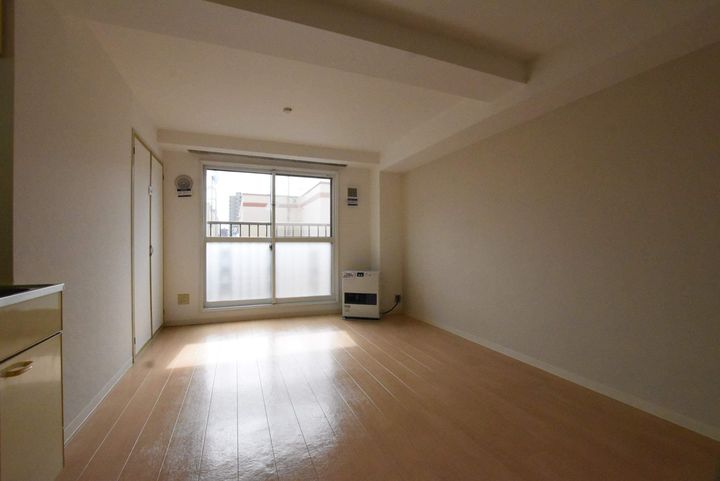 フラット蒼0403の居間