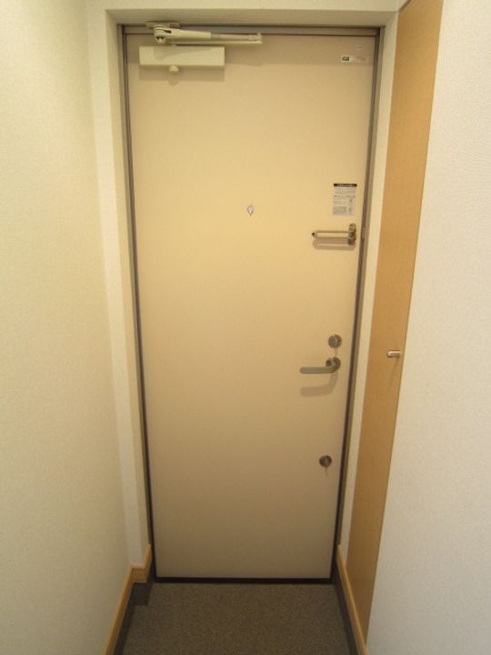 グレースガーデン南円山の玄関