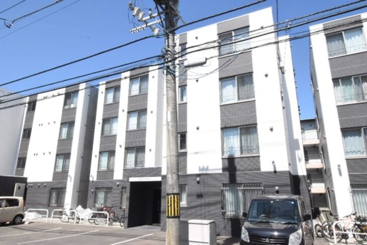 サンステージ澄川3ー1の外観