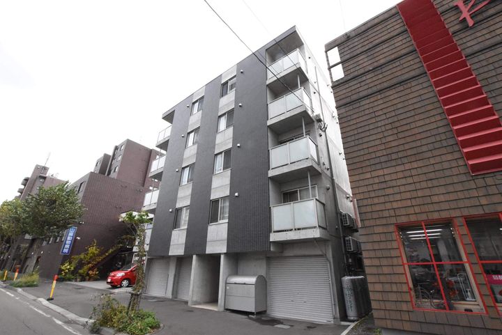 PRESCELTO西線11条の外観