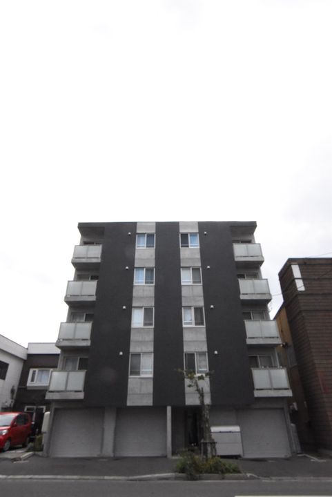 PRESCELTO西線11条の外観