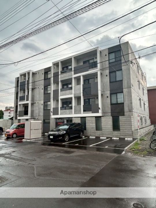 北海道札幌市中央区南十六条西6丁目の賃貸マンションの外観
