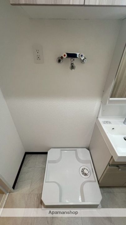 北海道札幌市中央区大通西27丁目の賃貸マンションの内装