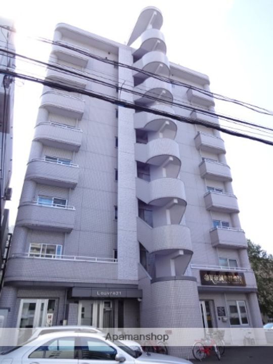 ルーヴル21の外観