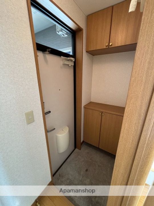 トーワ6条西3の玄関