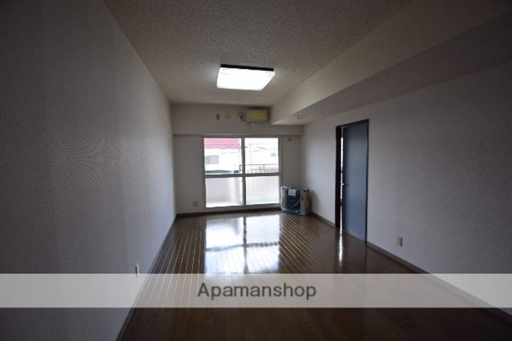 デベックス豊岡43の居間