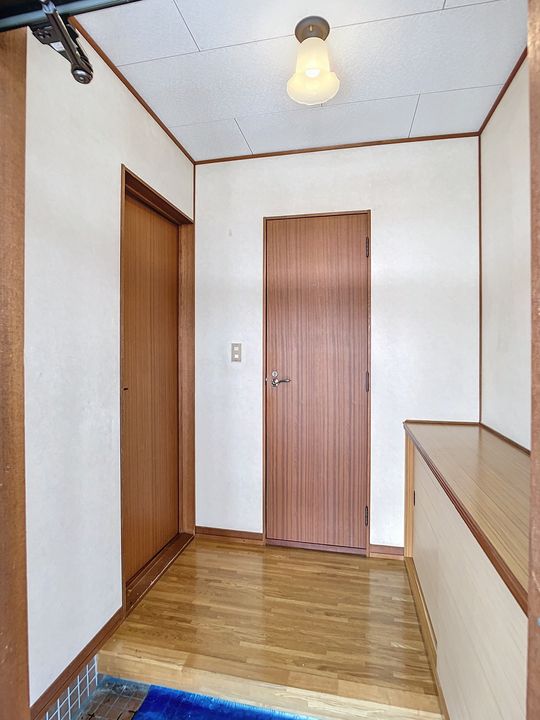 エポック永山 B棟201の玄関