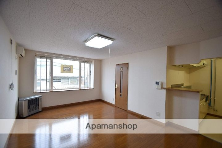 アレスAの居間
