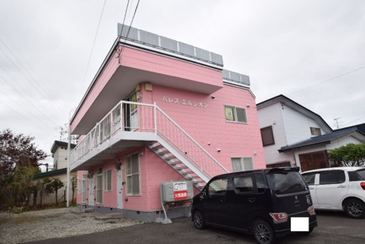 パレスエルシオンの外観