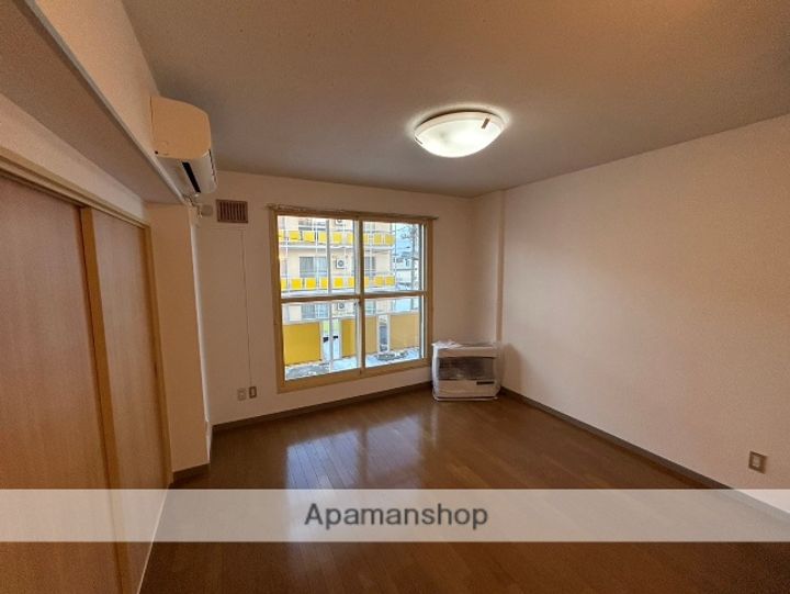 エステート宮下26Aの居間