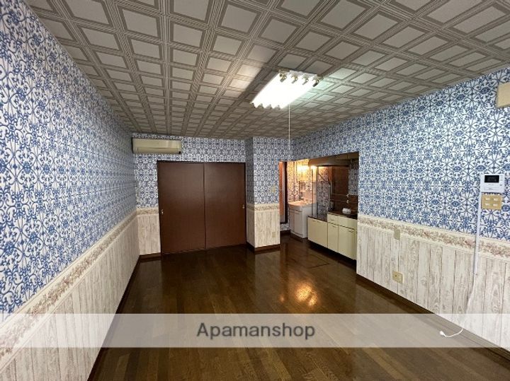 グラナダ75のその他画像