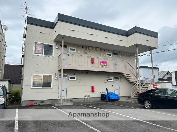 アイランドハイツ神居Bの外観