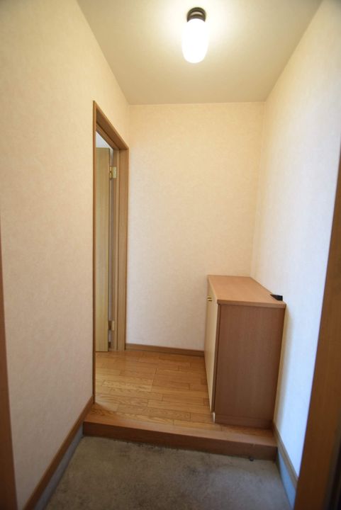 カーサエクラン東光の玄関