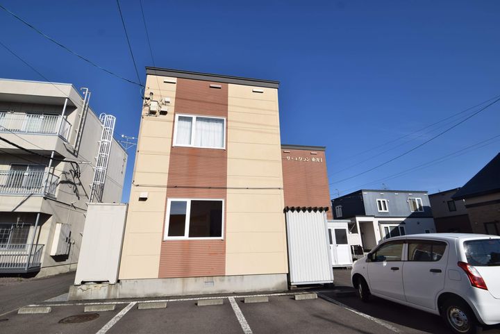 カーサエクラン東光の外観