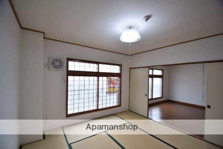 2条ハイツの内装