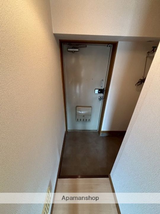 エーコー2条ビルの玄関