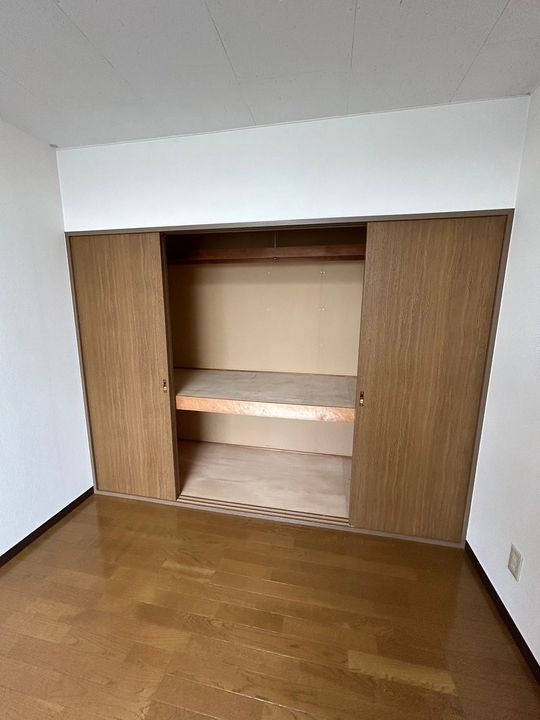 MSピエース301の内装