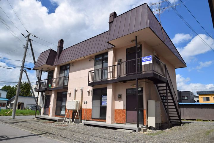 成川マンションC202の外観