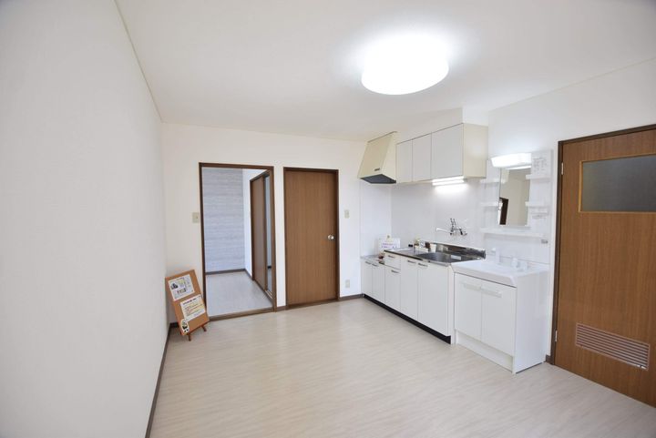 レオナ東光6・6の内装