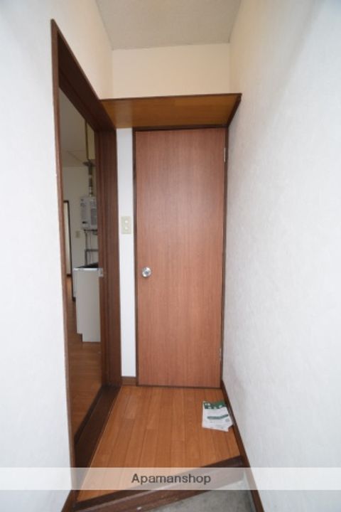 6・18ハイツの玄関