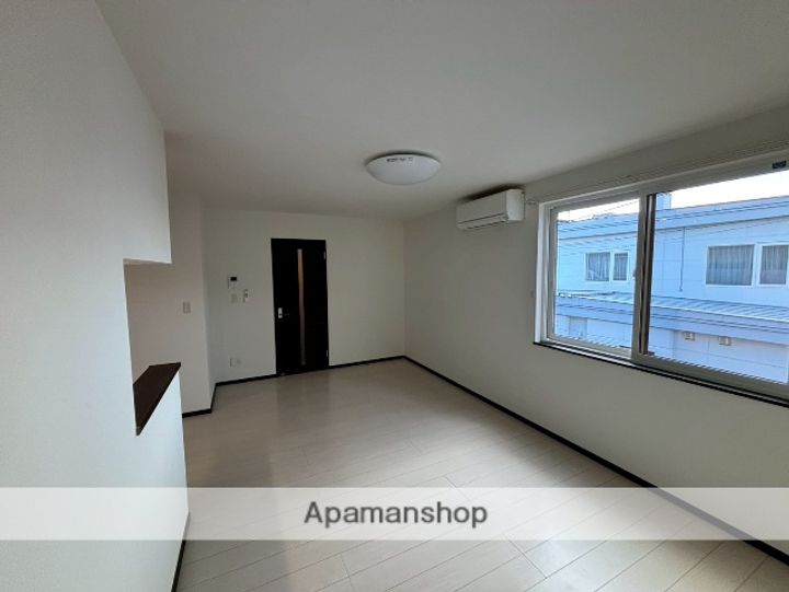 REGINA BERRY B棟の居間