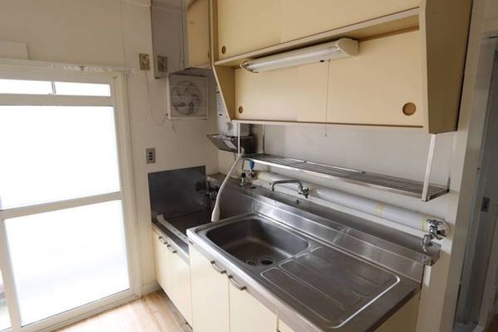 ビレッジハウス留萌2号棟0103のキッチン