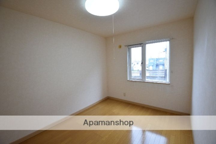 ハイエスト東7・7の内装