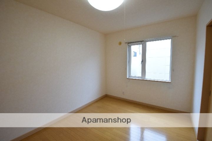 ハイエスト東7・7の内装