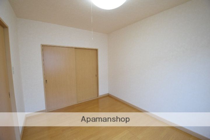 ハイエスト東7・7の内装